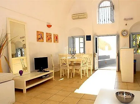 Sunny 4* Imerovigli (Santorini)