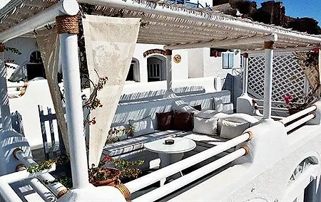 Sunny 4* Imerovigli (Santorini)